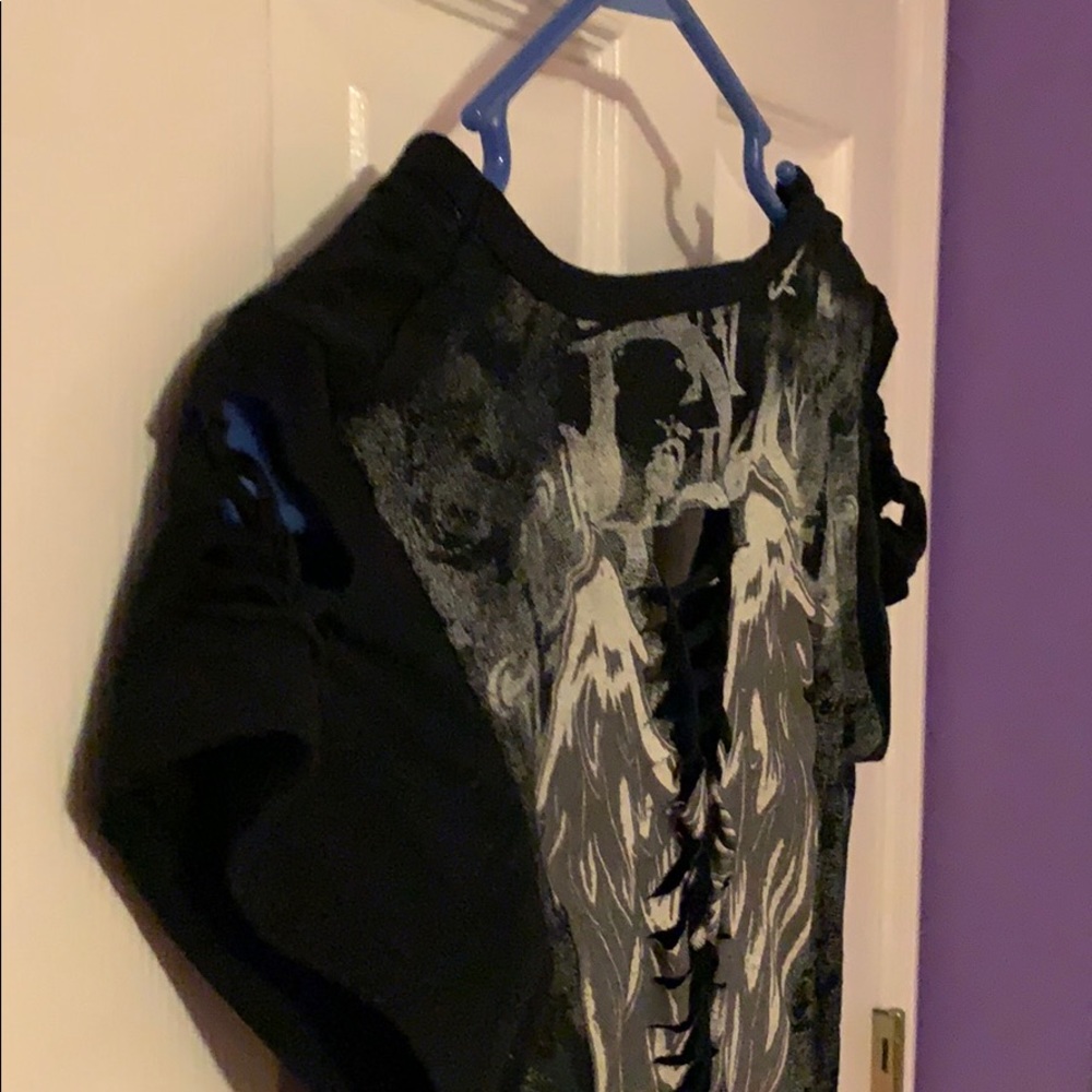 T-shirt - Picture 3 of 3